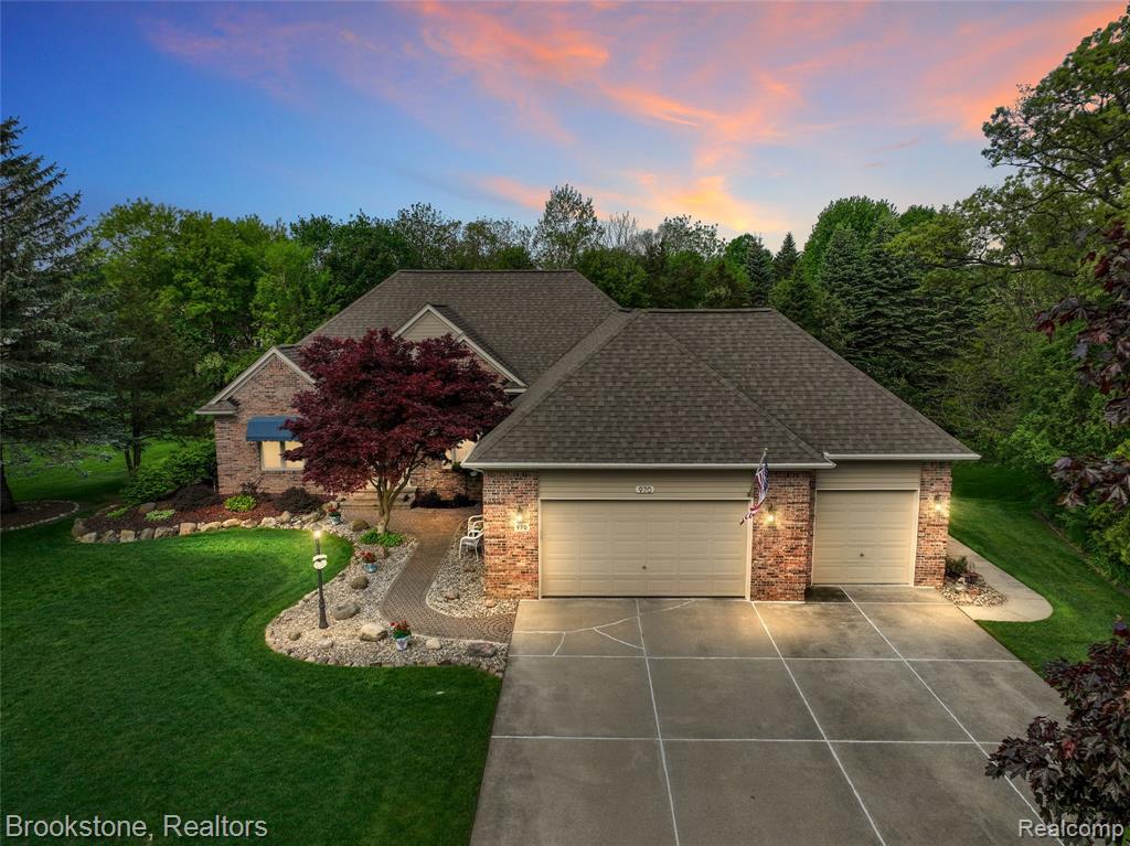970 Moldovia Drive, White Lake, MI — front exterior