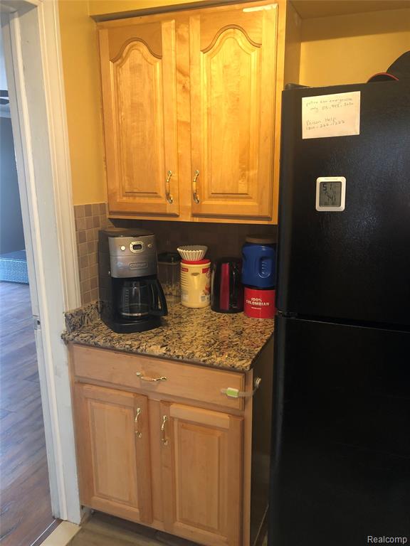 4715 CULVER Street, Dearborn Heights, MI 48125 — Photo 18