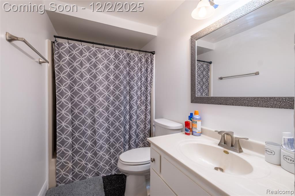 2400 Hummer Lake Road, Ortonville, MI 48462 — Photo 5
