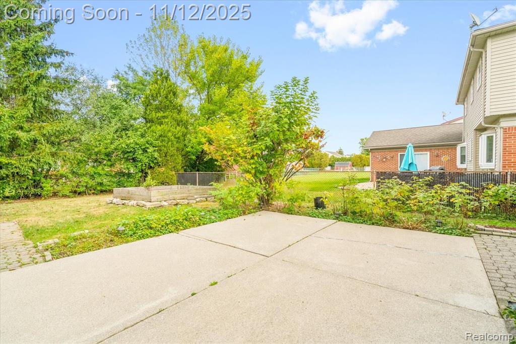 14898 Old Town Drive, Riverview, MI 48193 — Photo 11
