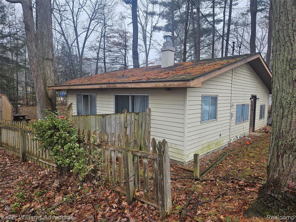 525 W Benway Road, Sanford, MI 48657 — Photo 8