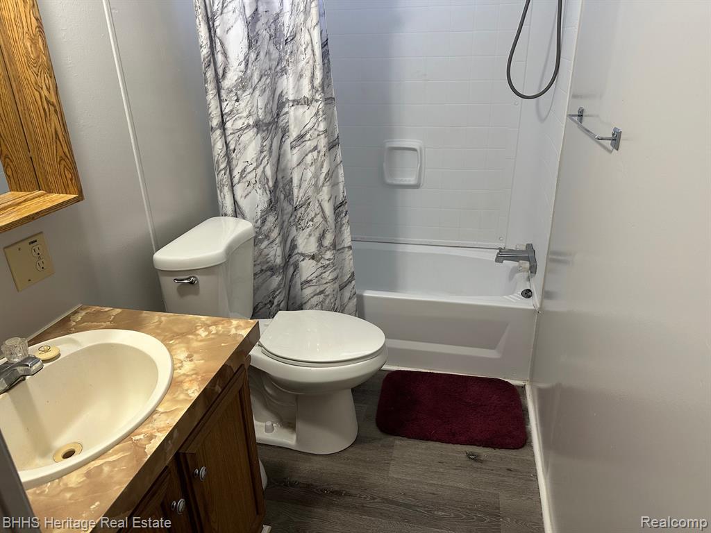 326 Emerald Circle S, Whitmore Lake, MI 48189 — Photo 15