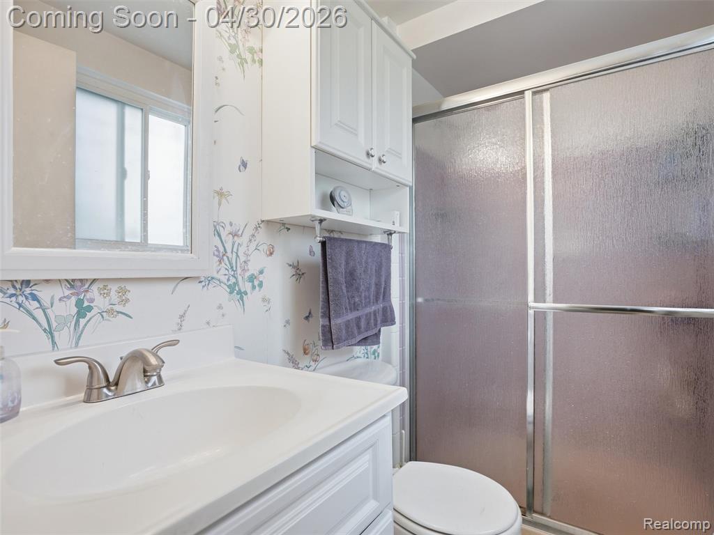 21222 Larkspur Street, Farmington, MI 48336 — Photo 22