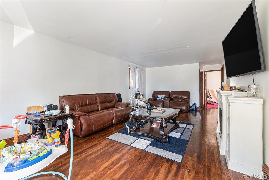 5217 Mart Court, Warren, MI 48091 — Photo 6