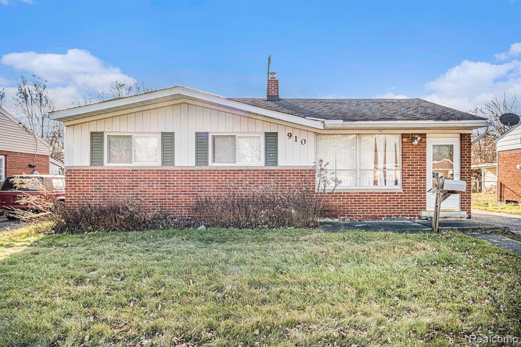 910 Dell Avenue, Flint, MI 48507 — Photo 2