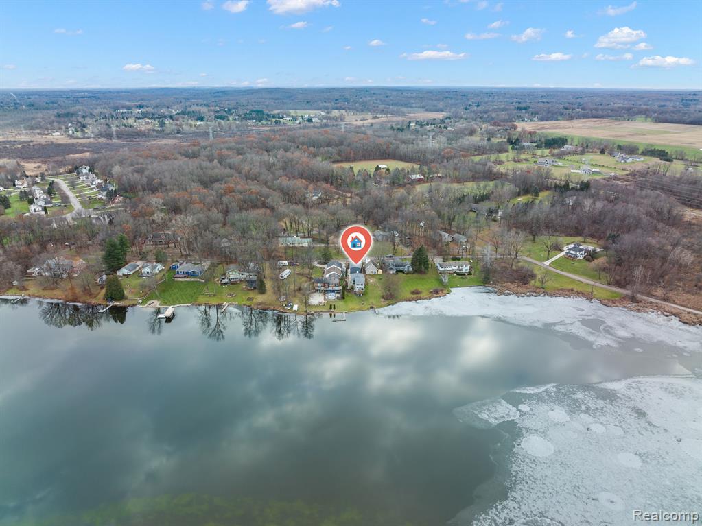 3529 Lakeview Drive, Ortonville, MI 48462 — Photo 5