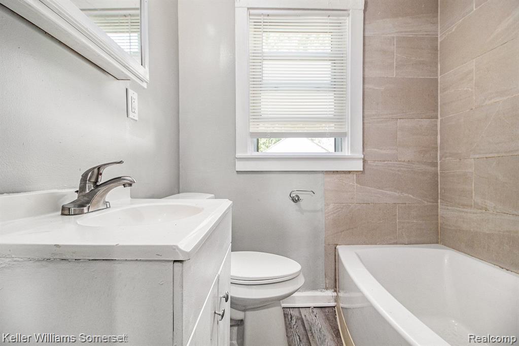 8457 Meadow Avenue, Warren, MI 48089 — Photo 12