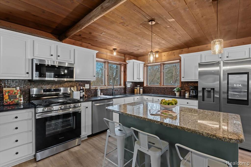 1747 Center Drive, Temperance, MI 48182 — Photo 12