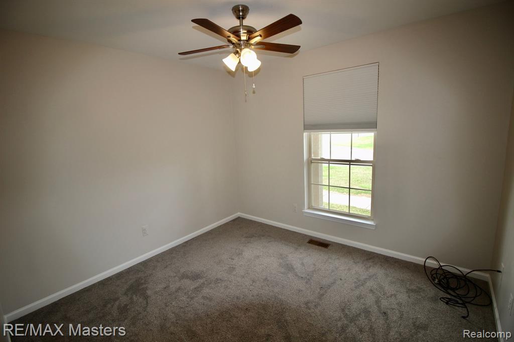 14071 Watersway, Gibraltar, MI — Photo 16