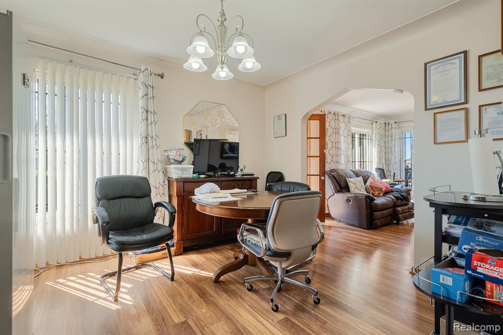 4279 E OUTER Drive, Detroit, MI 48234 — Photo 14