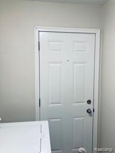 735 Robinwood Drive, Troy, MI 48083 — Photo 11