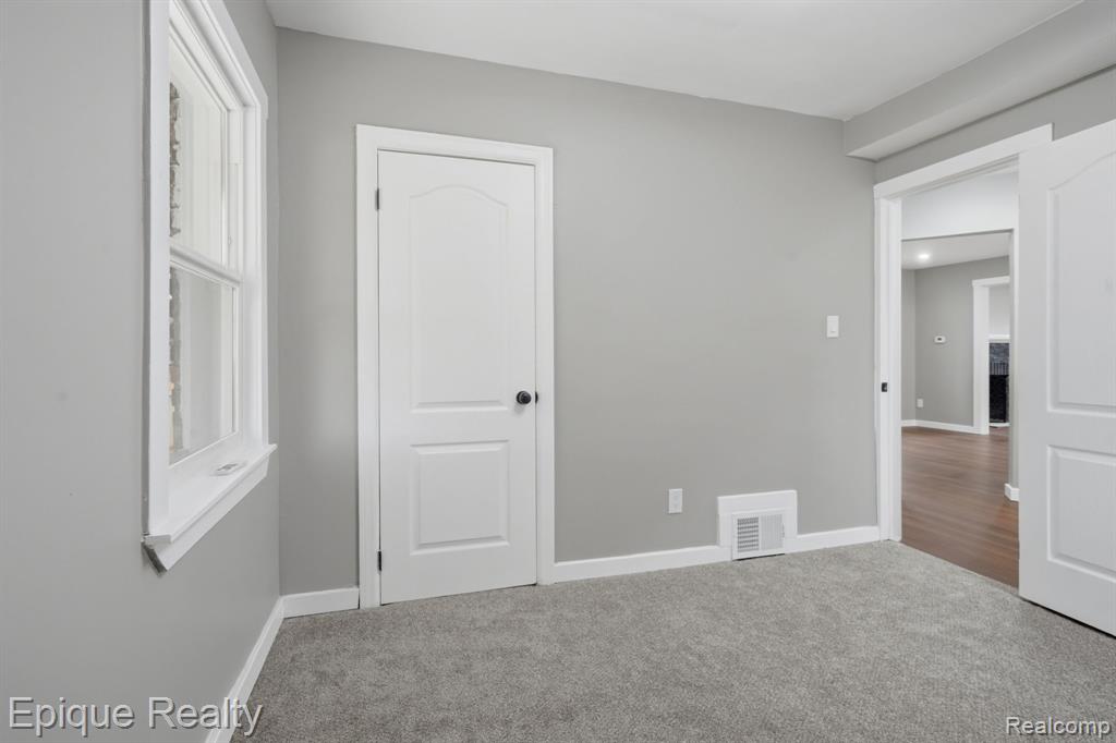 9991 Robson Street, Detroit, MI 48227 — Photo 16