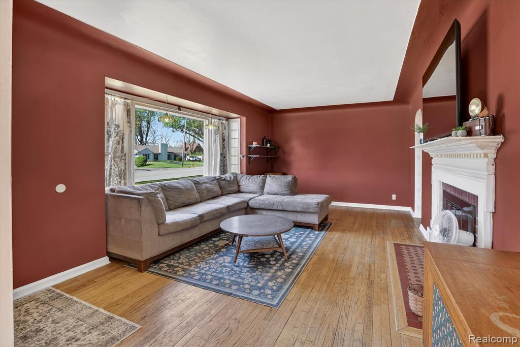 1137 E Main Street, Flushing, MI 48433 — Photo 8