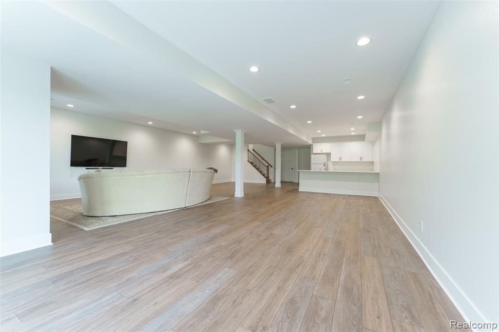 8250 Stoney Creek Drive, South Lyon, MI 48178 — Photo 28