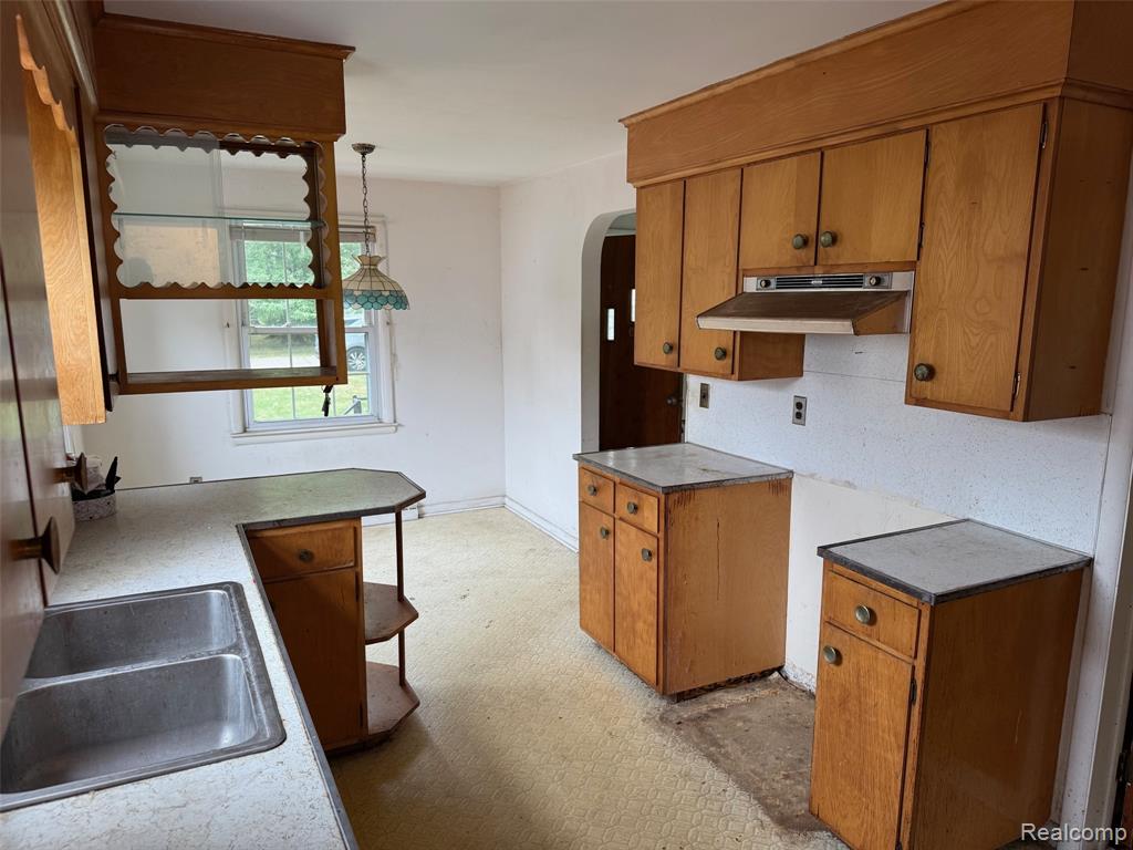 5524 Walling Drive, Waterford, MI 48329 — Photo 6
