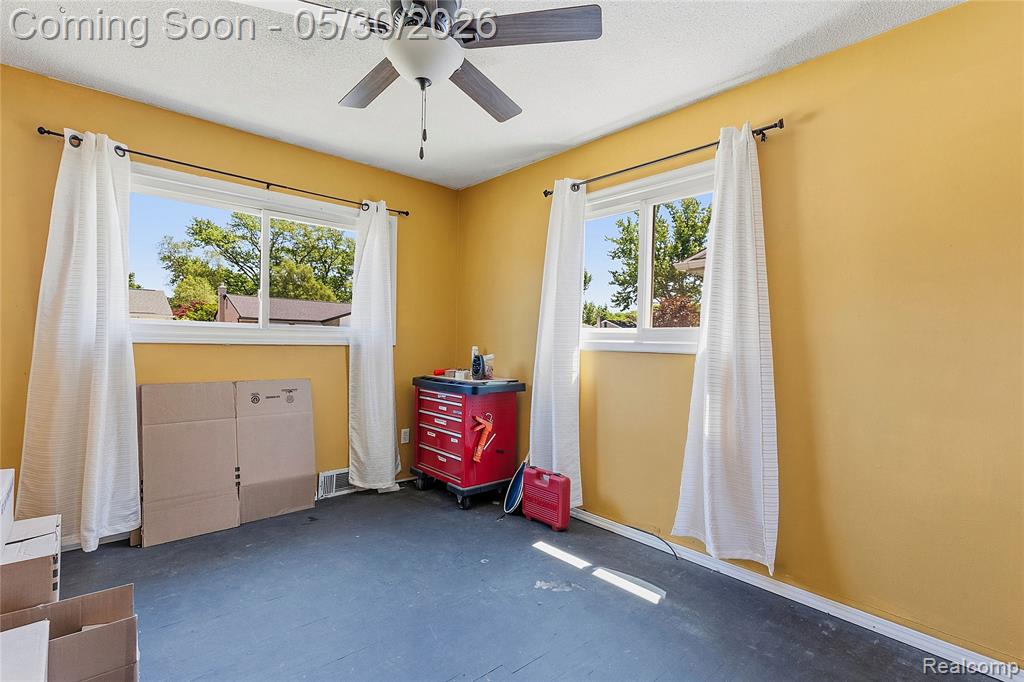 529 Cardwell Street, Garden City, MI — Photo 5