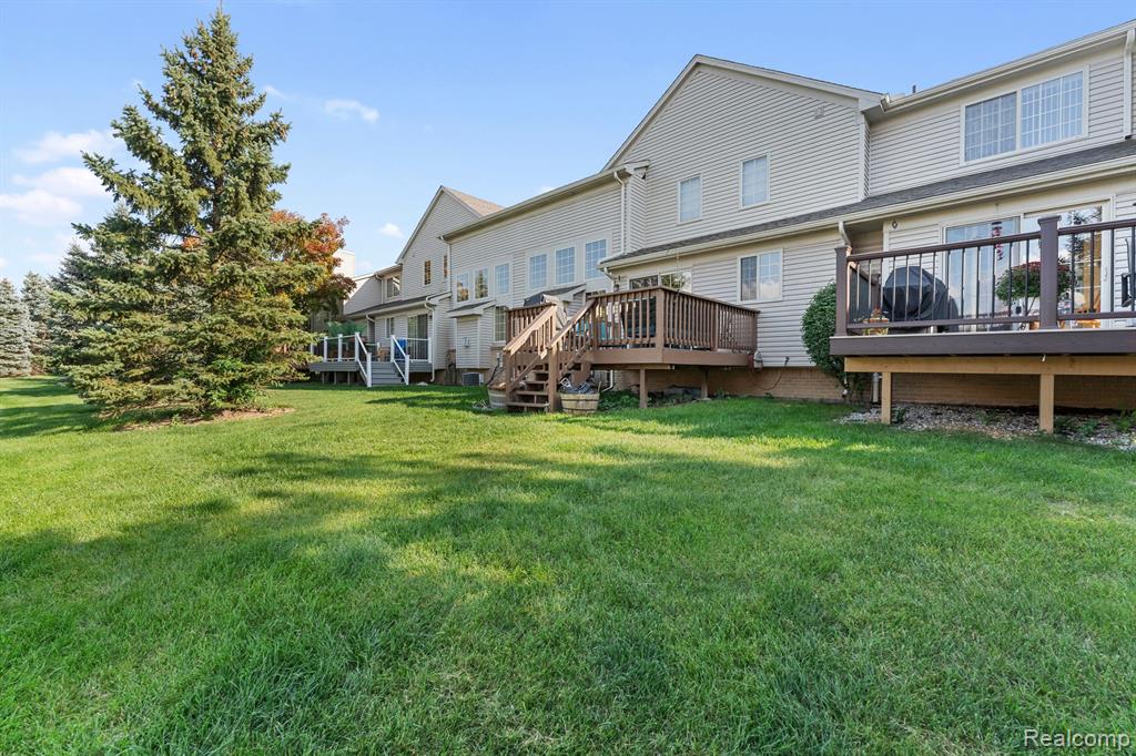 23804 McCORT Drive, Unit 6, Flat Rock, MI 48134 — Photo 28