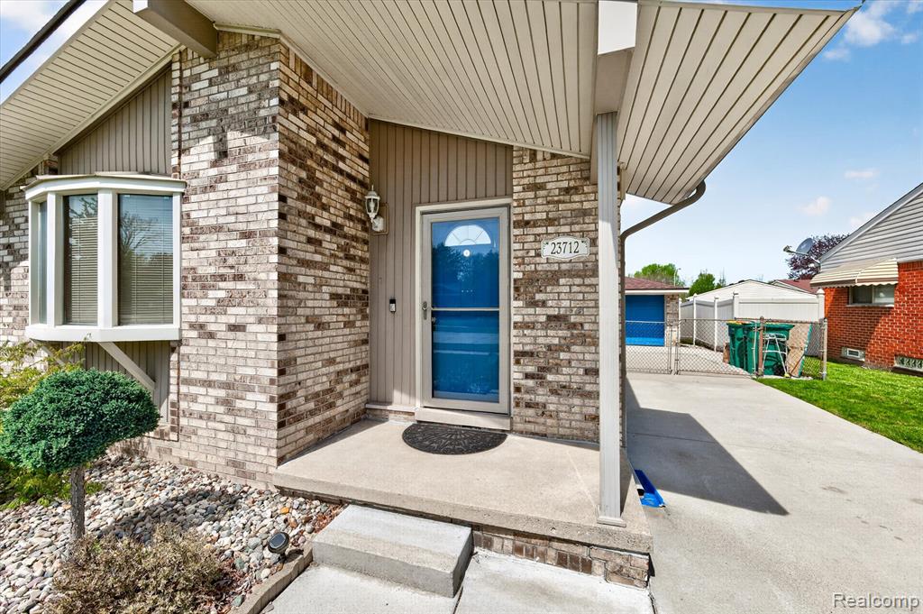 23712 Cedar Ridge Drive, Romulus, MI 48174 — Photo 4