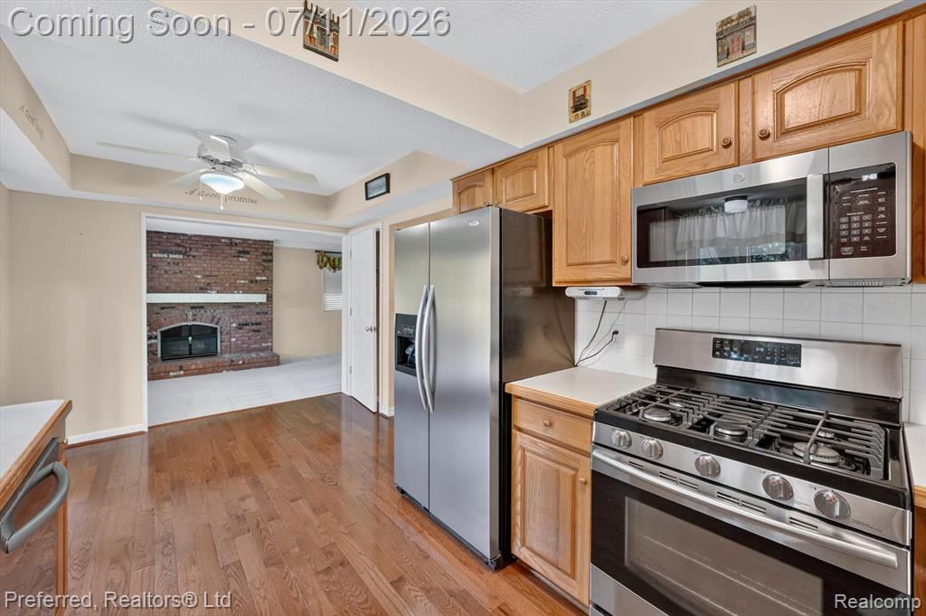 46596 Maidstone Road, Canton, MI 48187 — Photo 15
