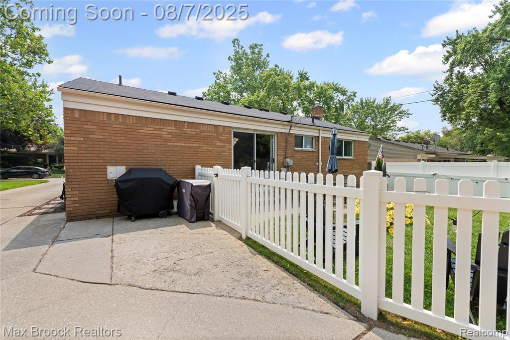 437 Meadow Lane, Rochester, MI 48307 — Photo 25
