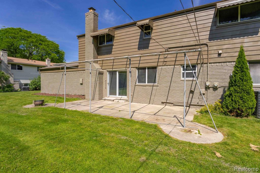 6780 Lee Crest Drive, West Bloomfield, MI — Photo 64