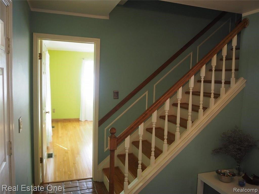 5837 FOLKSTONE Drive, Troy, MI 48085 — Photo 19
