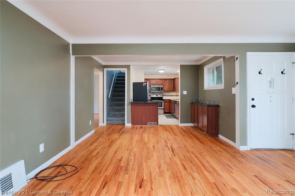 13631 Labelle Street, Oak Park, MI 48237 — Photo 8