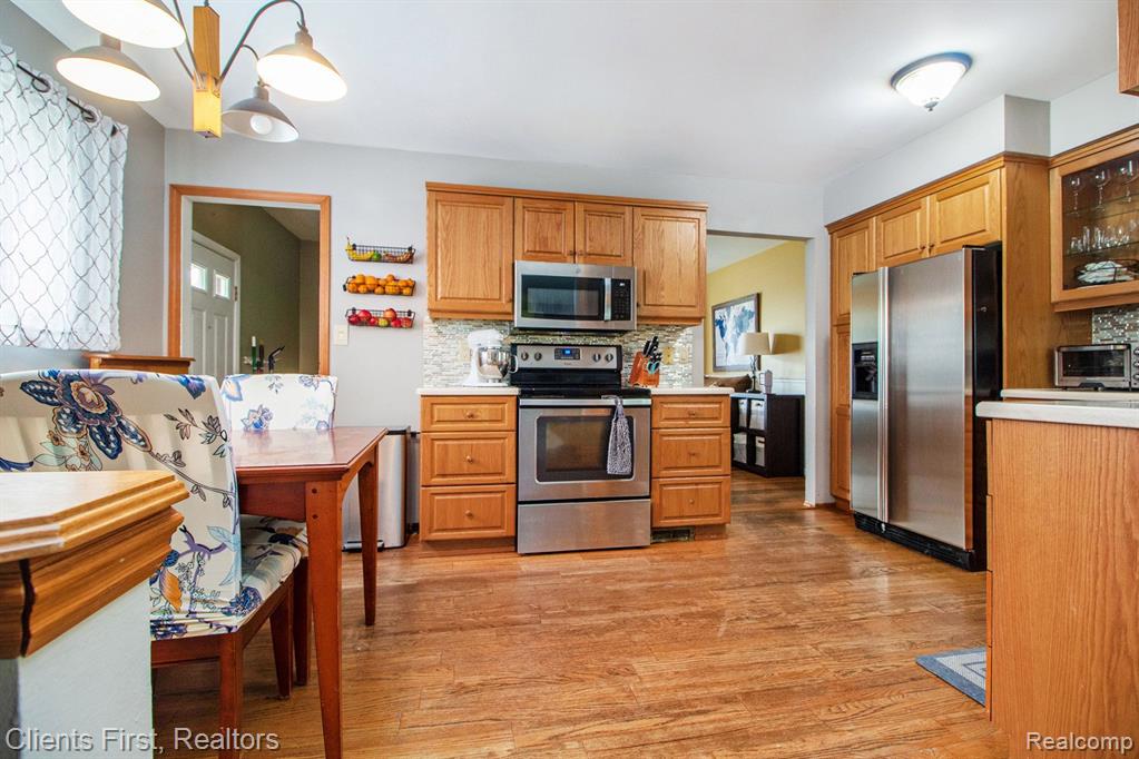 8341 FORREST Drive, Canton, MI 48187 — Photo 7
