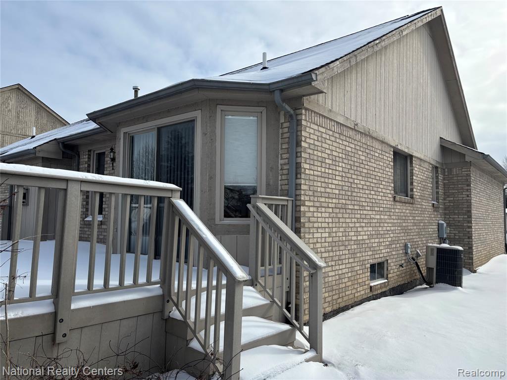 51 Mill Creek Avenue, Lapeer, MI 48446 — Photo 5