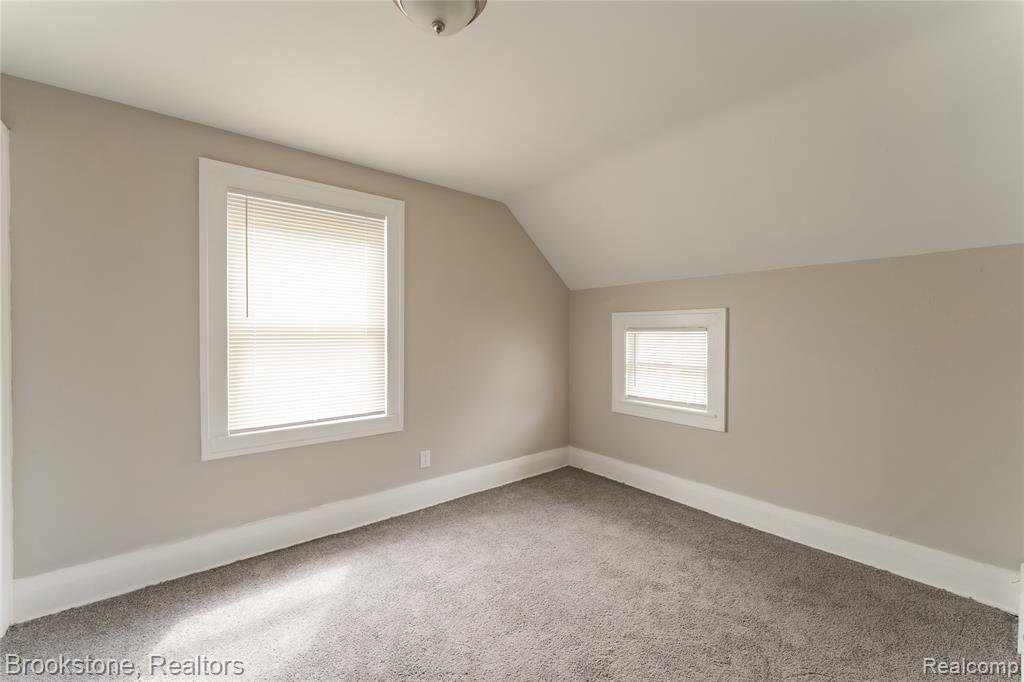 212 Sanderson Avenue, Pontiac, MI 48341 — Photo 17
