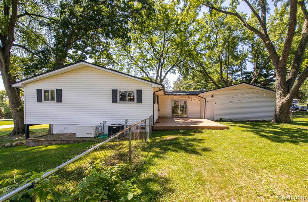 7709 Shelley Drive, Clarkston, MI 48348 — Photo 62