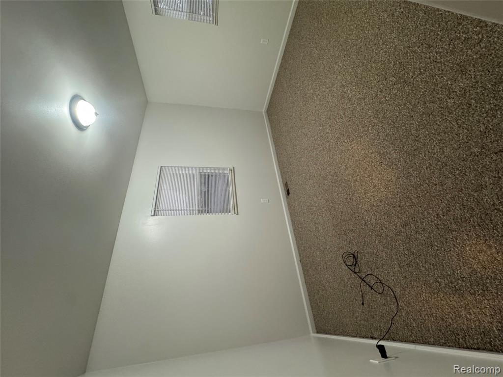 6128 Cold Spring Trail, Grand Blanc, MI 48439 — Photo 12