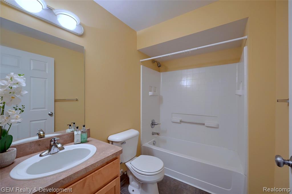 25636 PORTICO Lane, Novi, MI — Photo 22