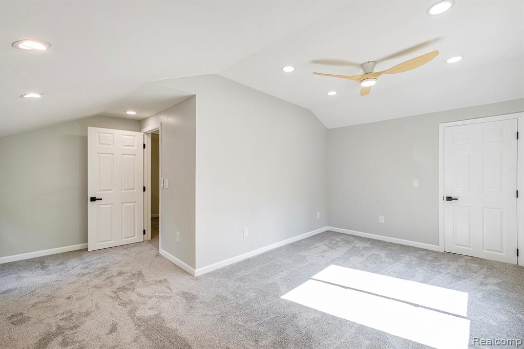 210 Legrande Street, Holly, MI 48442 — Photo 17