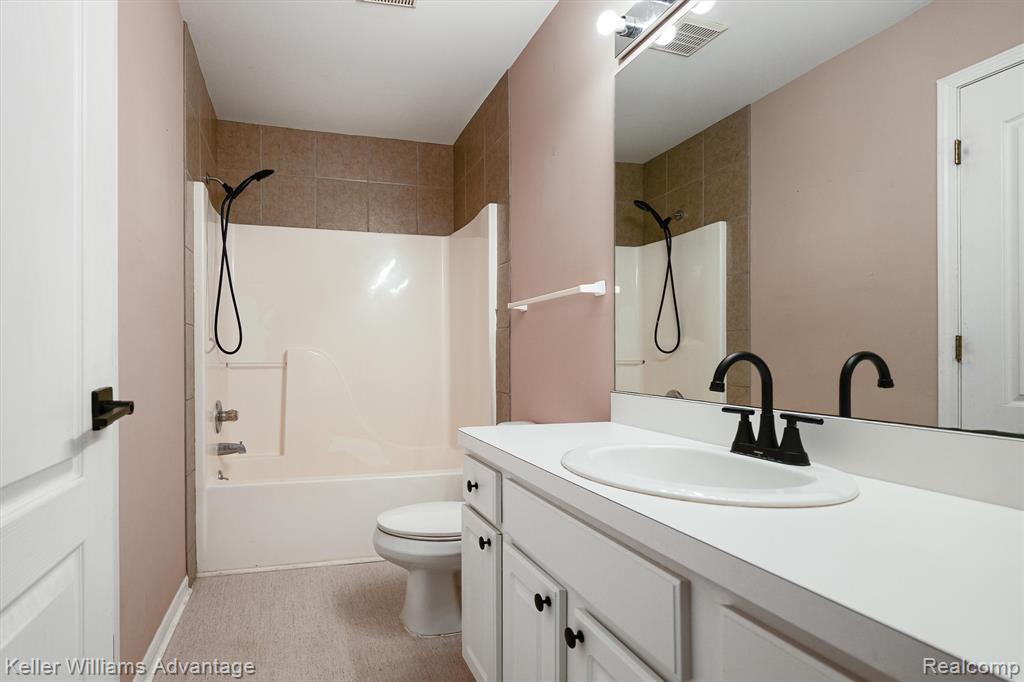 867 Saybrook Drive, Waterford, MI 48327 — Photo 18