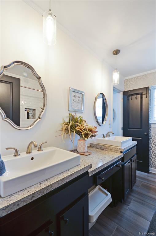 9015 Headley Drive, Sterling Heights, MI 48314 — Photo 16