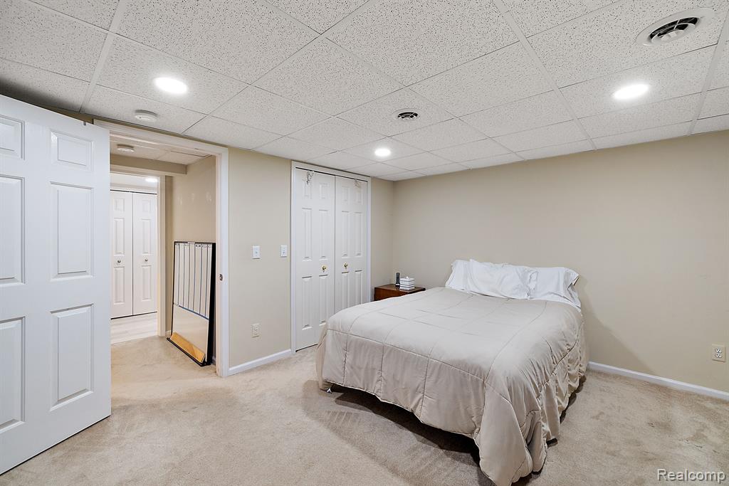 626 WOODSIDE Drive, 62, Milford, MI 48381 — Photo 42