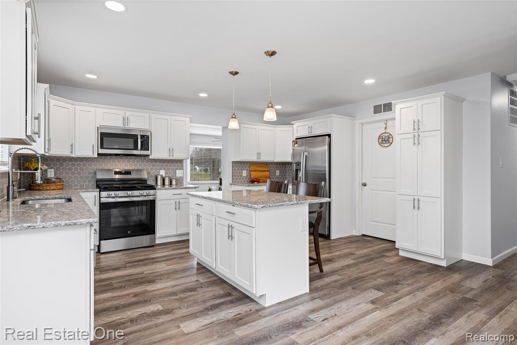 4913 Rioview Drive, Clarkston, MI — Photo 13