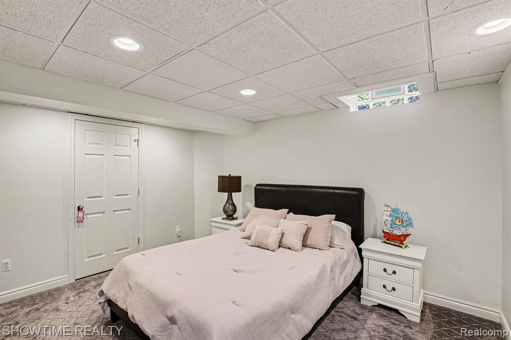 54676 Woodcreek Boulevard, Utica, MI 48315 — Photo 35