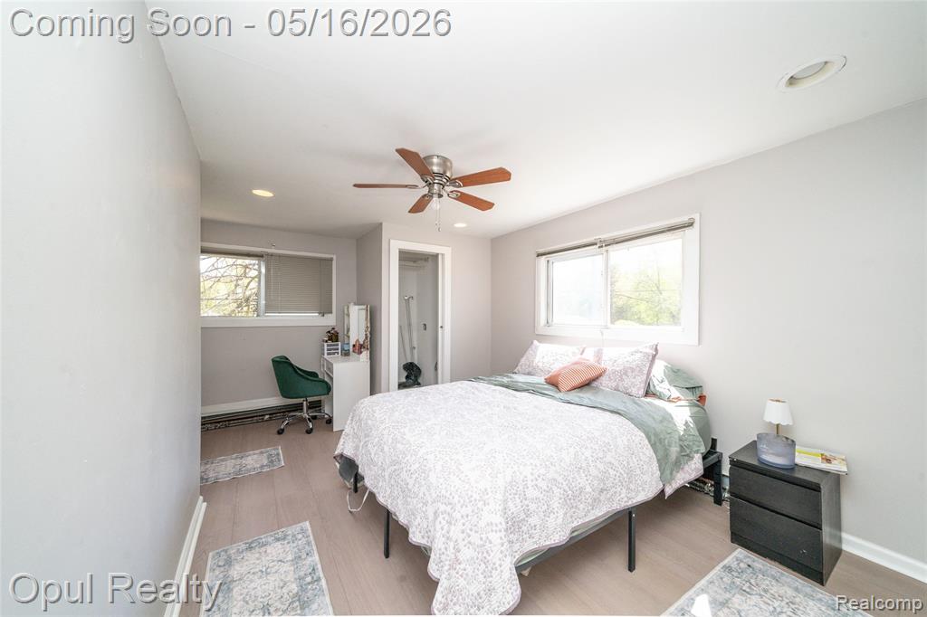 21001 Parker Street, Farmington, MI 48336 — Photo 18