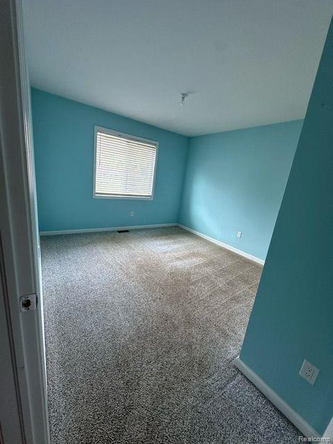 9025 GLASGOW Drive, White Lake, MI — Photo 13