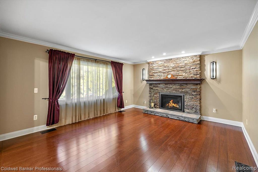 9485 BAYWOOD Drive, Plymouth, MI 48170 — Photo 27