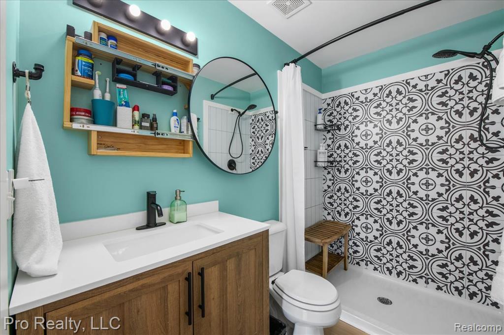 426 Marigold Circle, Westland, MI — Photo 17
