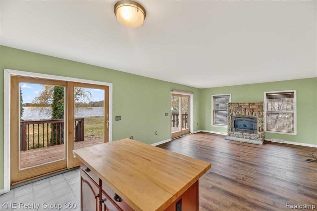 1525 Shoreline Drive, Hartland, MI 48353 — Photo 21