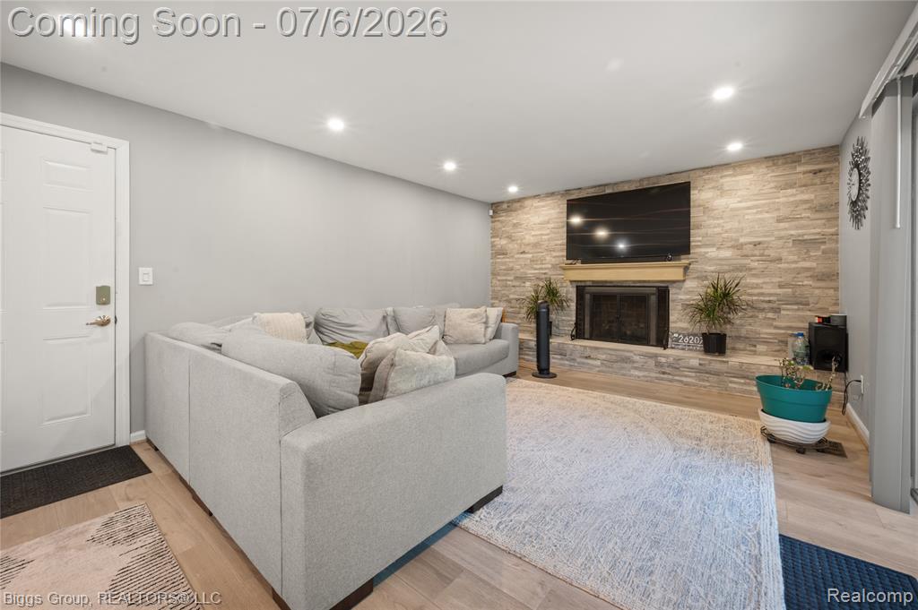 26207 Meadowbrook Way, Lathrup Village, MI 48076 — Photo 16