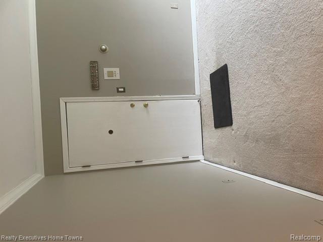 100 W Hickory Grove Road, Bloomfield Hills, MI 48304 — Photo 6