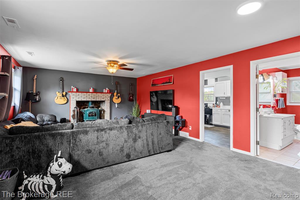 5950 Carscadden Way, Highland, MI — Photo 35