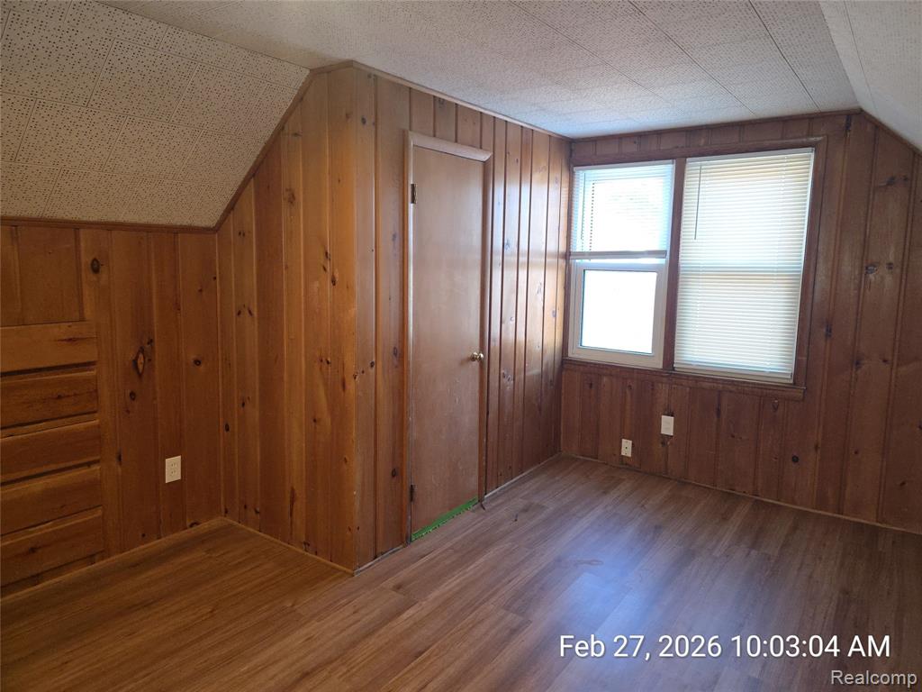 25695 Orchard Drive, Dearborn Heights, MI 48125 — Photo 8