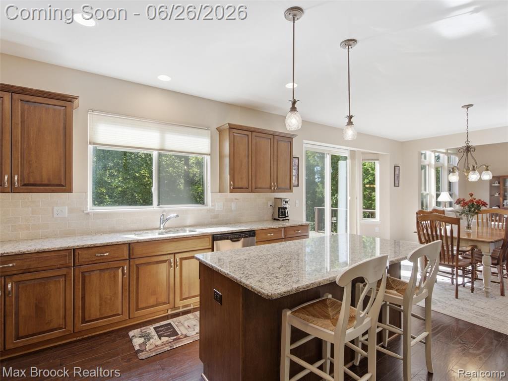 583 Birchcrest Court, Oakland, MI — Photo 17