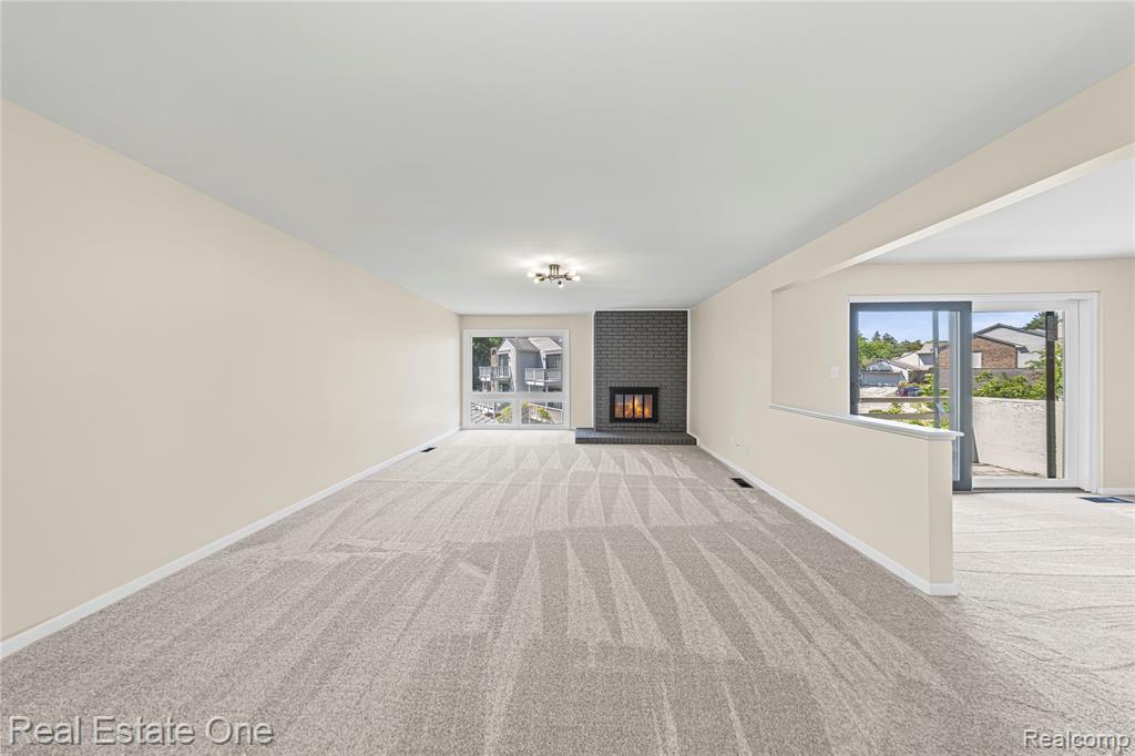 6027 Pebble Lane Court, West Bloomfield, MI — Photo 28